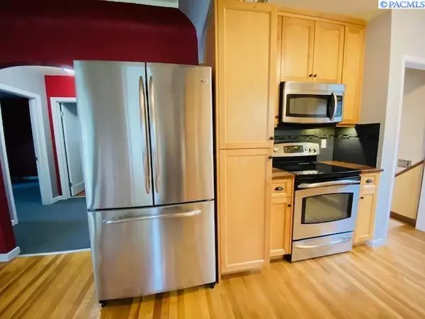 Colfax, WA 99111,616 N Perkins