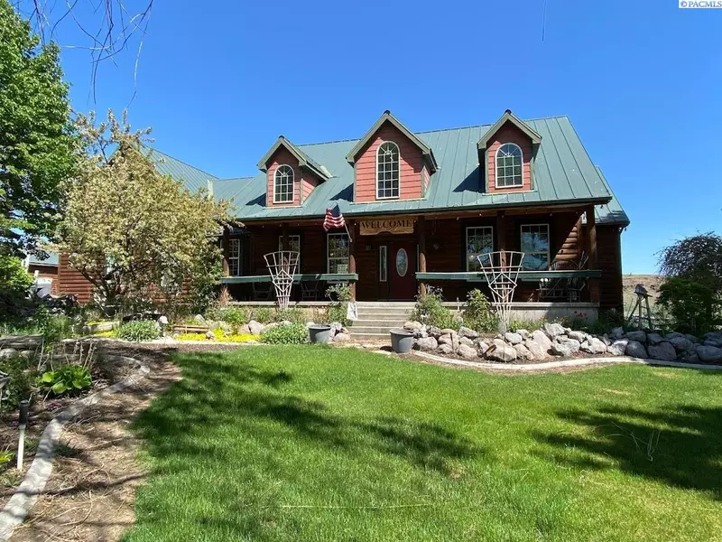 3290 E State Route 26, La Crosse, WA 99143