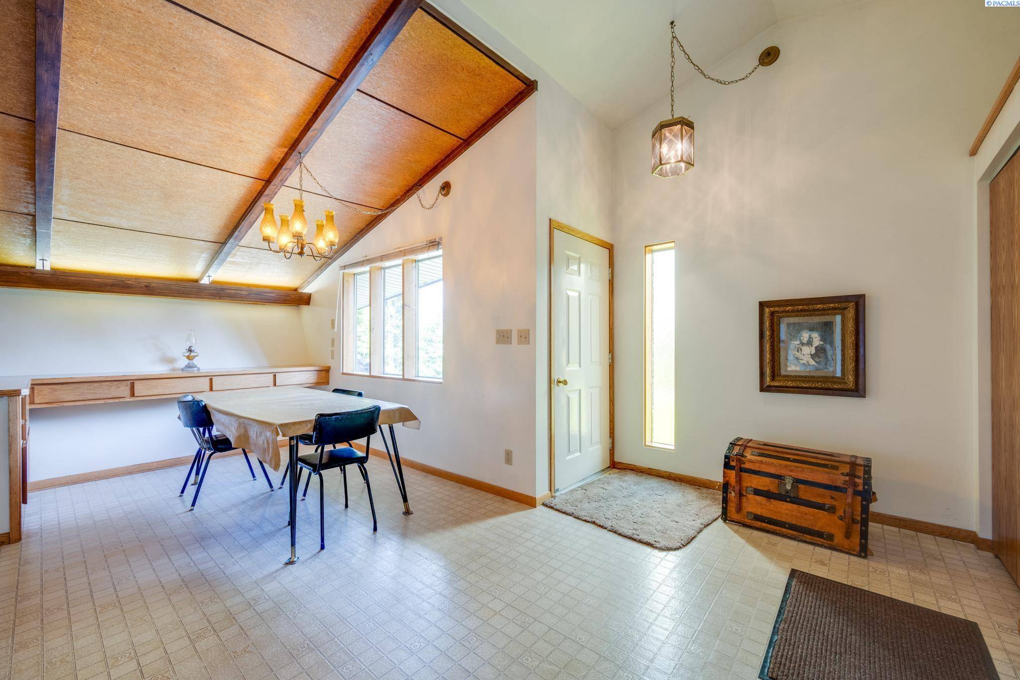 Pullman, WA 99163,295 NW Parkwest Dr