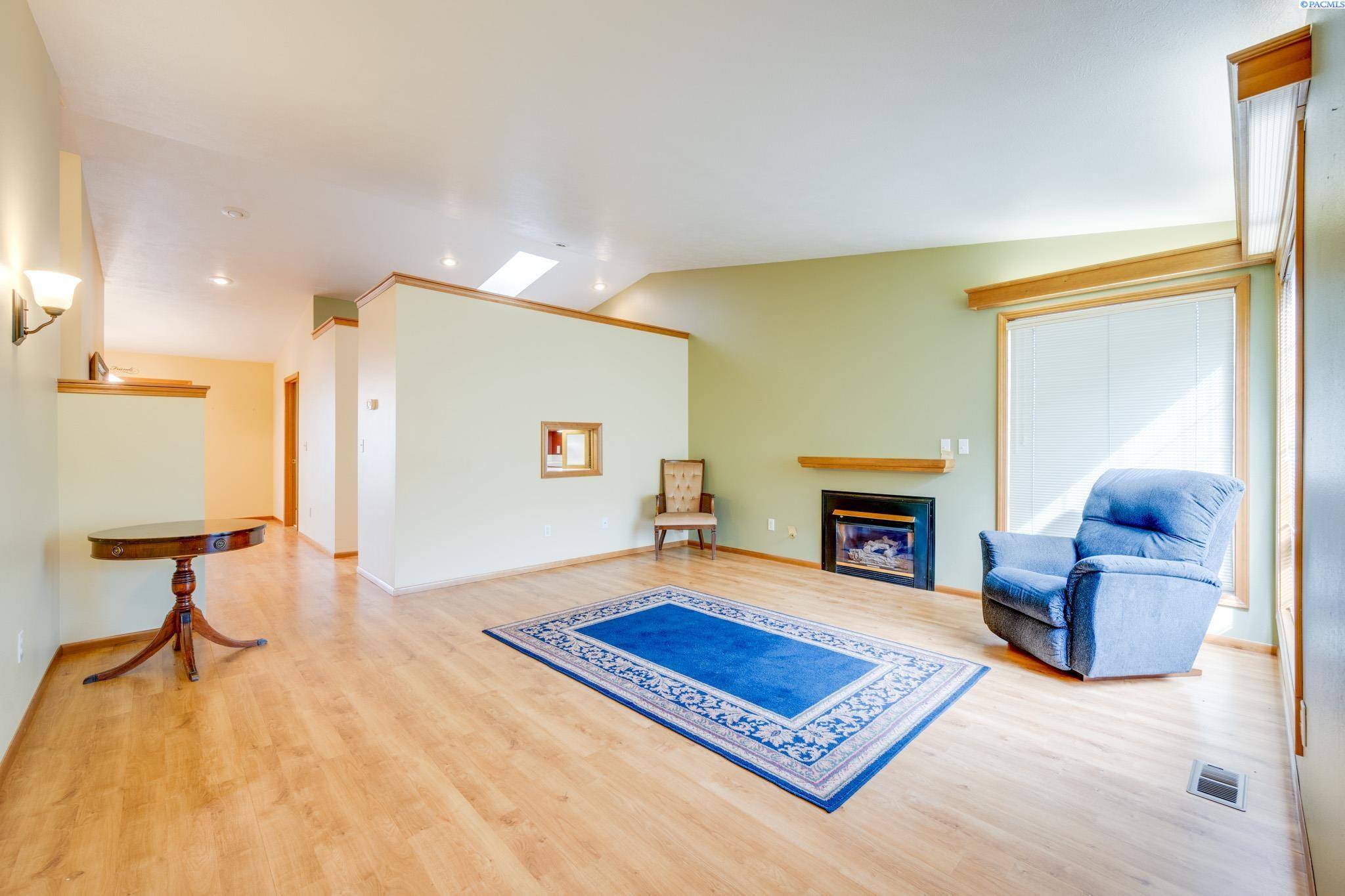 Pullman, WA 99163-5521,1503 SE Footloose Dr