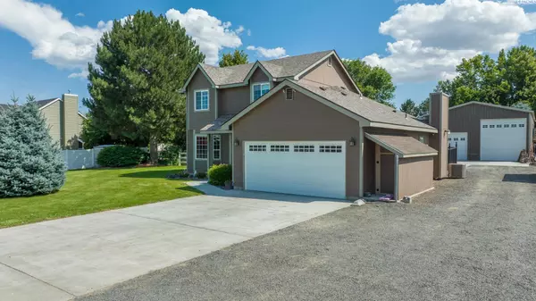 4303 Polo Way, West Richland, WA 99353