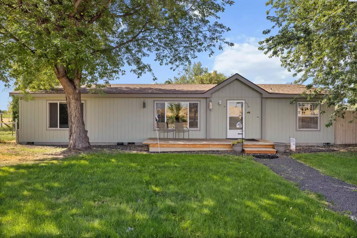 Burbank, WA 99323-9692,73 W Sunset Dr.