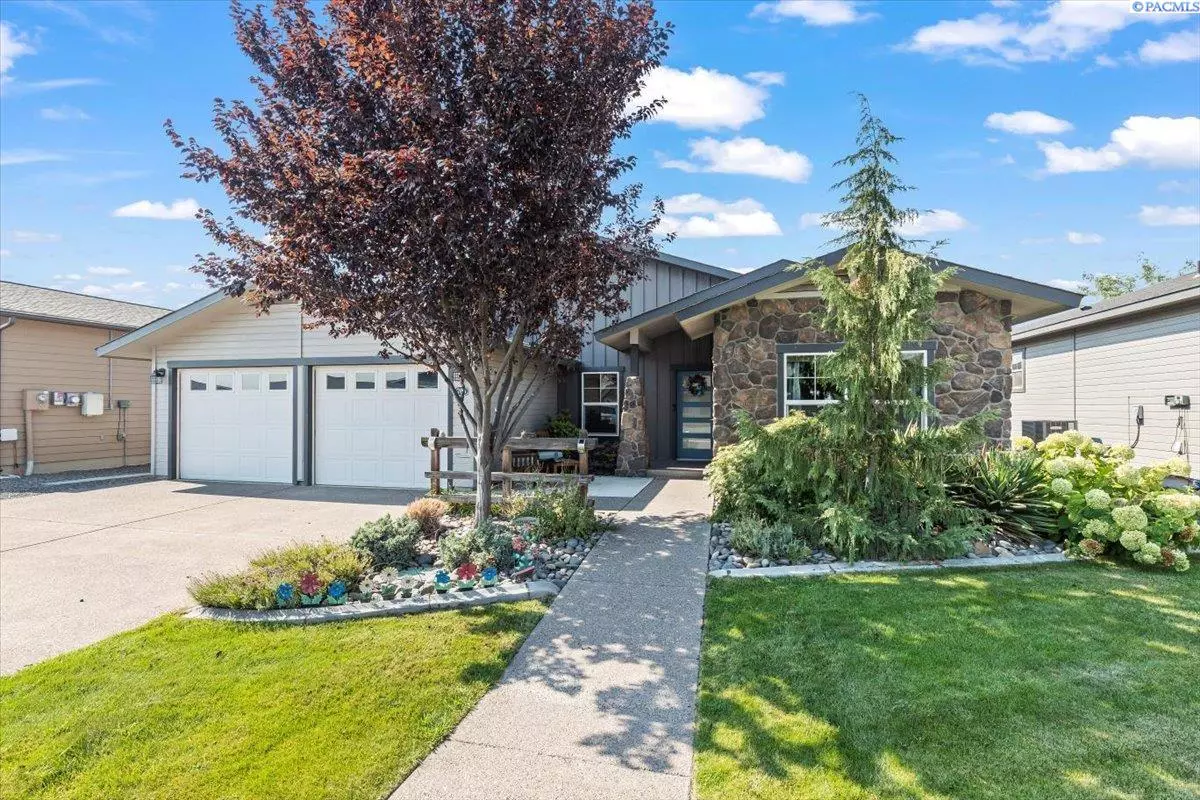 Zillah, WA 98953,706 W Merwin Ct