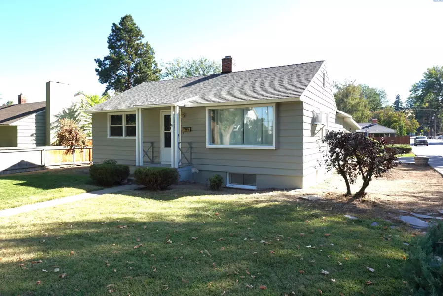 844 Market, Prosser, WA 99350