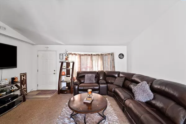 West Richland, WA 99353,4774 Mt Adams View Drive