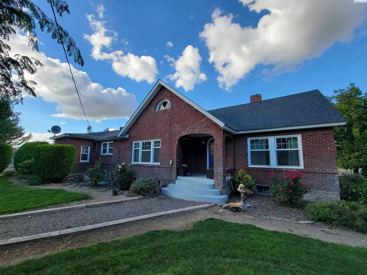 Grandview, WA 98930,2160 Wilson Hwy