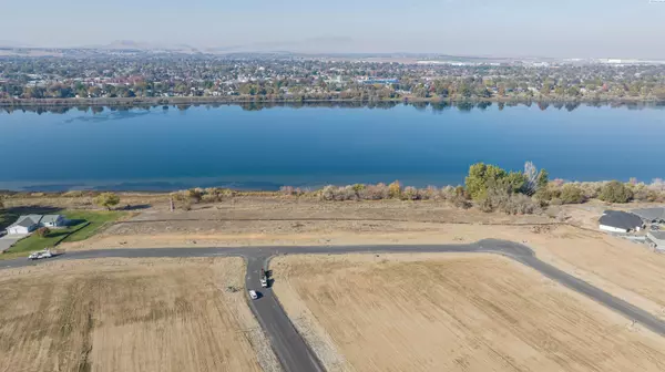 Pasco, WA 99301,6614 Elvy Way