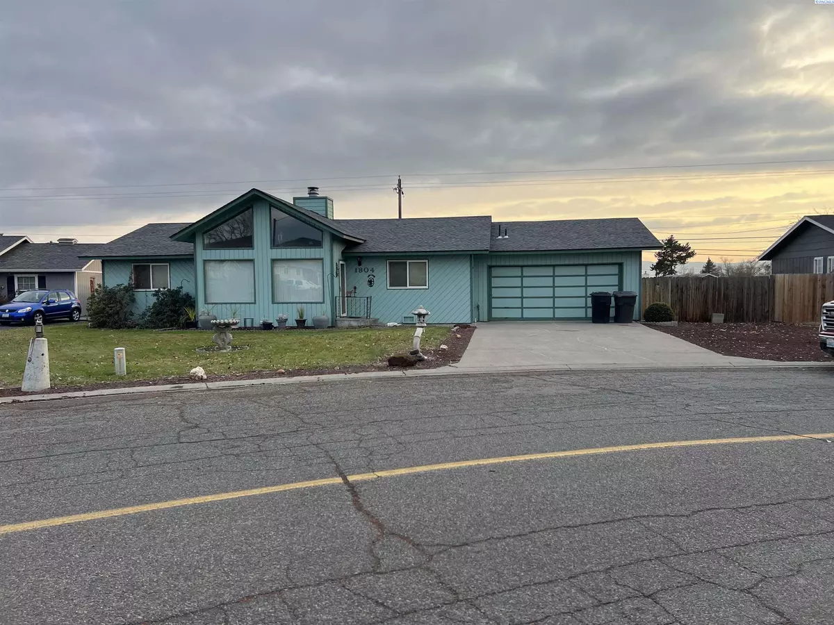 Grandview, WA 98930,1804 Westridge Dr.