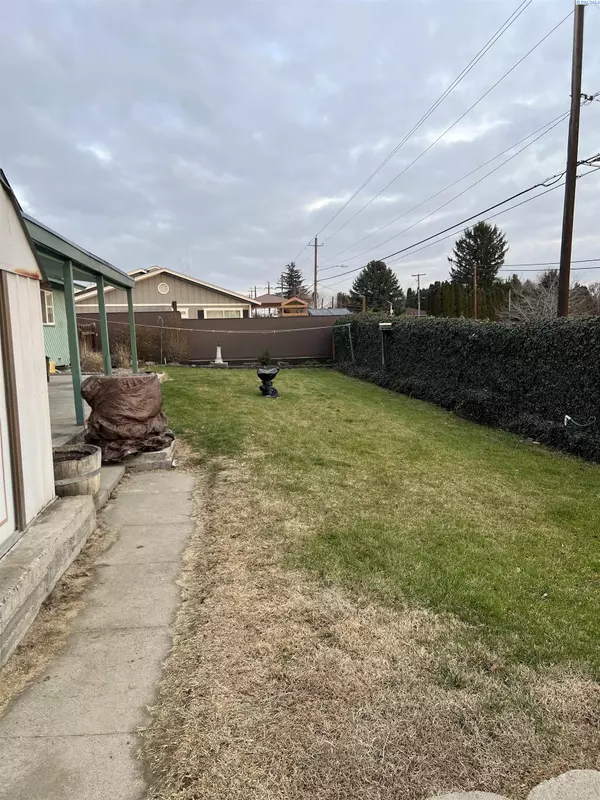 Grandview, WA 98930,1804 Westridge Dr.