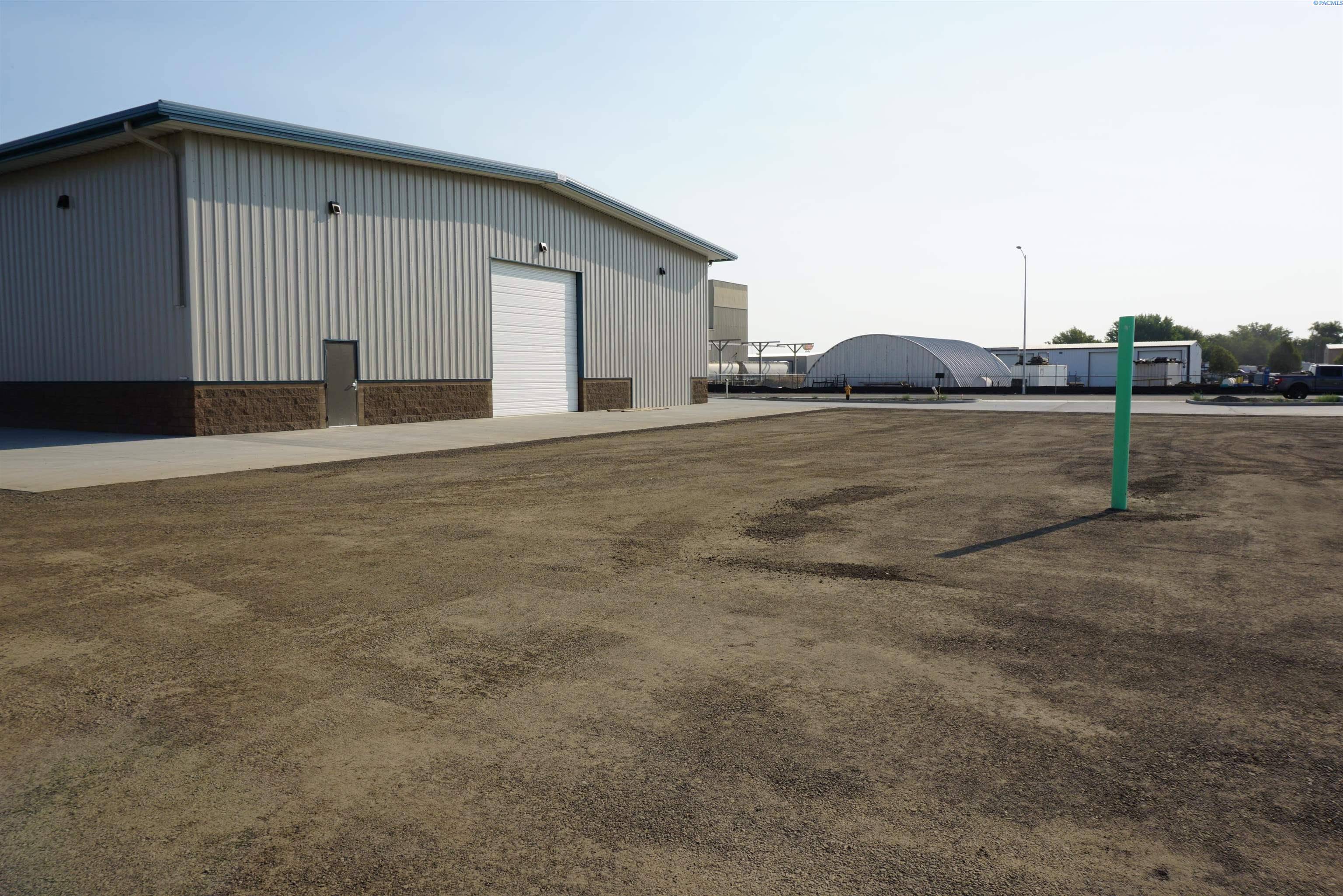Pasco, WA 99301,3210 N Rainier Ave