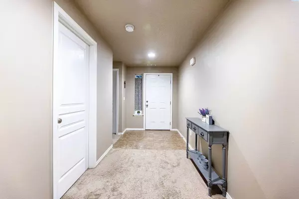 Kennewick, WA 99336,9408 W 7th Place