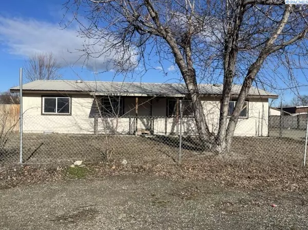 Benton City, WA 99320,3002 W Windy Ln