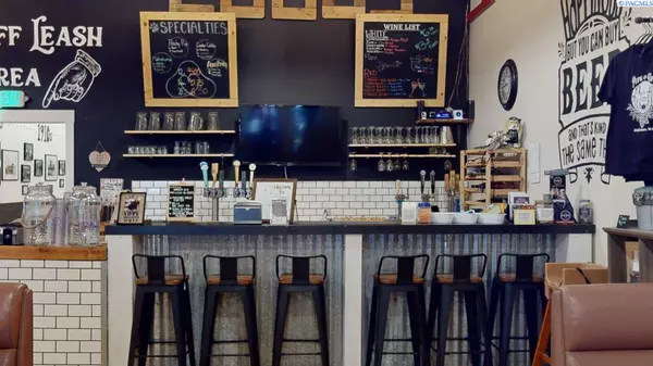 Pullman, WA 99163,250 E Main