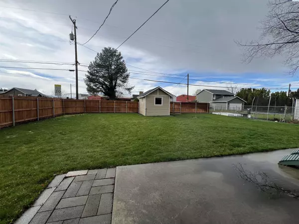 Prosser, WA 99350,717 Court Street