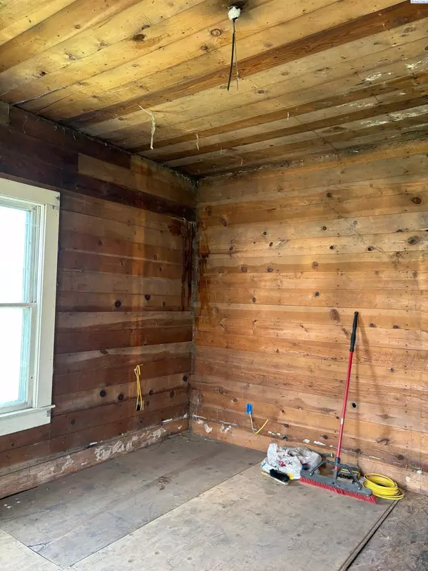 Garfield, WA 99130,503 W California St