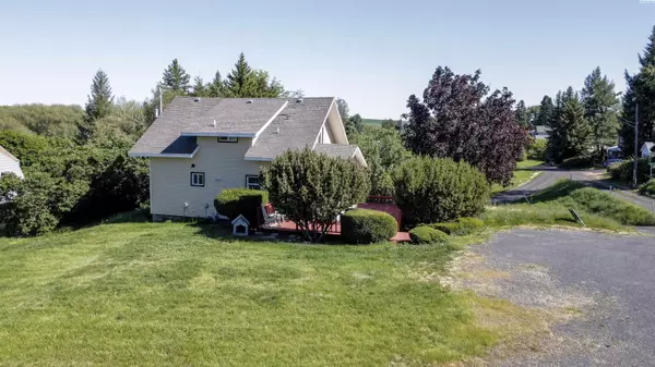 Uniontown, WA 99179,202 N High Street