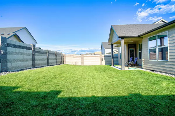 West Richland, WA 99353,7936 Blanchard Loop