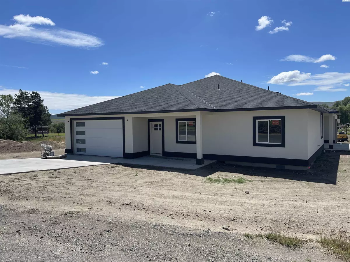 Benton City, WA 99320,907 Kitty Ave