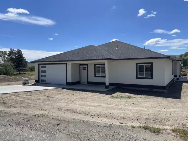 907 Kitty Ave, Benton City, WA 99320