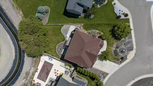 West Richland, WA 99353,4900 Hershey Lane