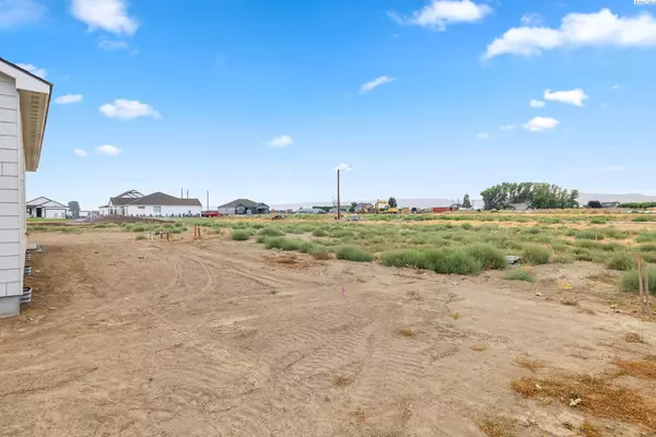 Grandview, WA 98930,310 Pearl Ave