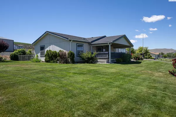 Benton City, WA 99320,24803 E Peach Dr