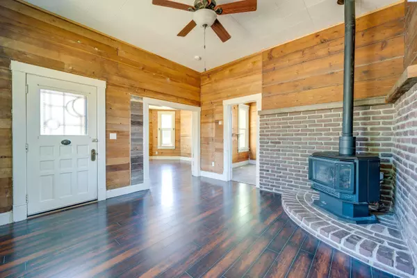 Palouse, WA 99161,425 N Bridge St