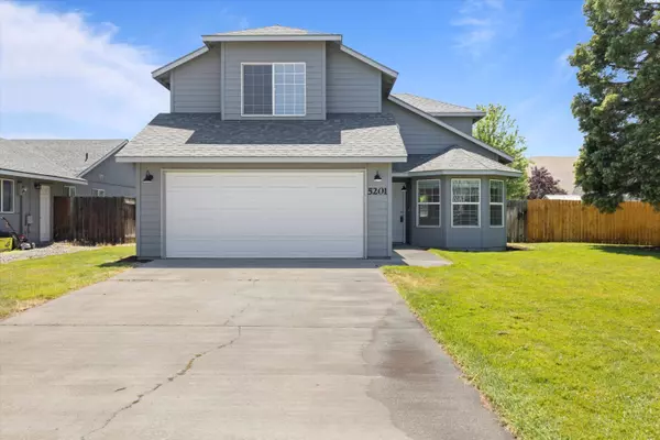 5201 Crane Dr, West Richland, WA 99353