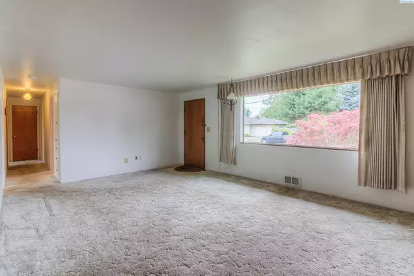 Other, WA 98201,601 Legion Dr.