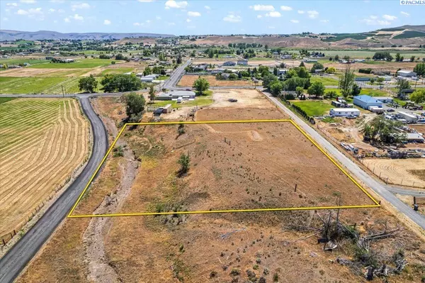 Selah, WA 98942,1335 Gibson Road