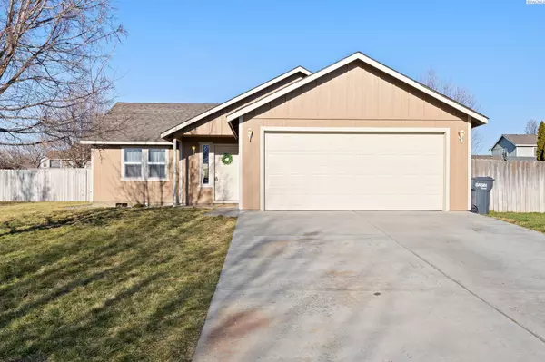 5130 Canter St, West Richland, WA 99353