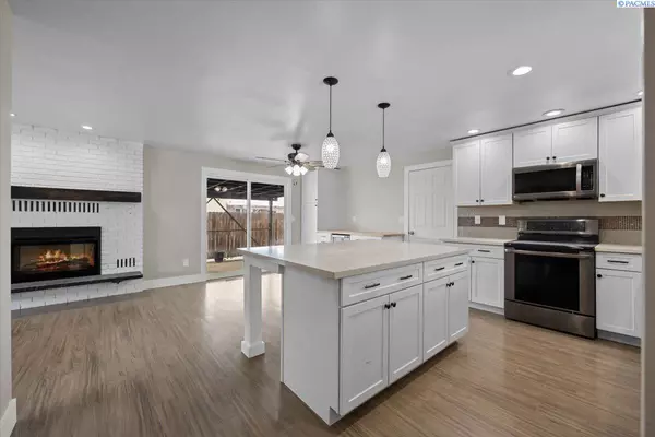 Toppenish, WA 98948,503 Linden