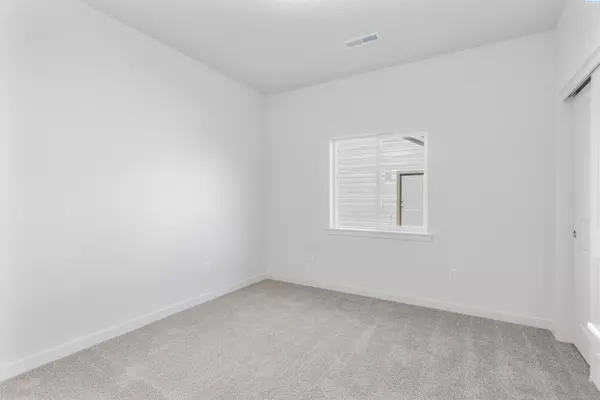 Prosser, WA 99350,225 Bratton St