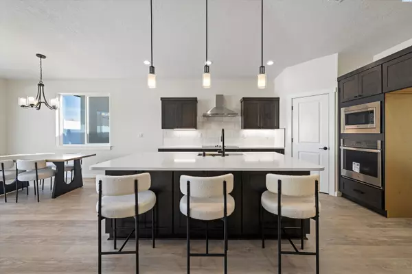 West Richland, WA 99353,1328 S 50th Ave