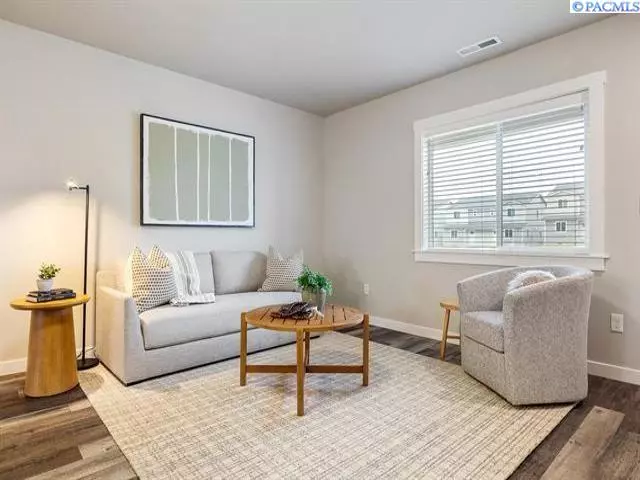 Connell, WA 99326,470 N 5th St.