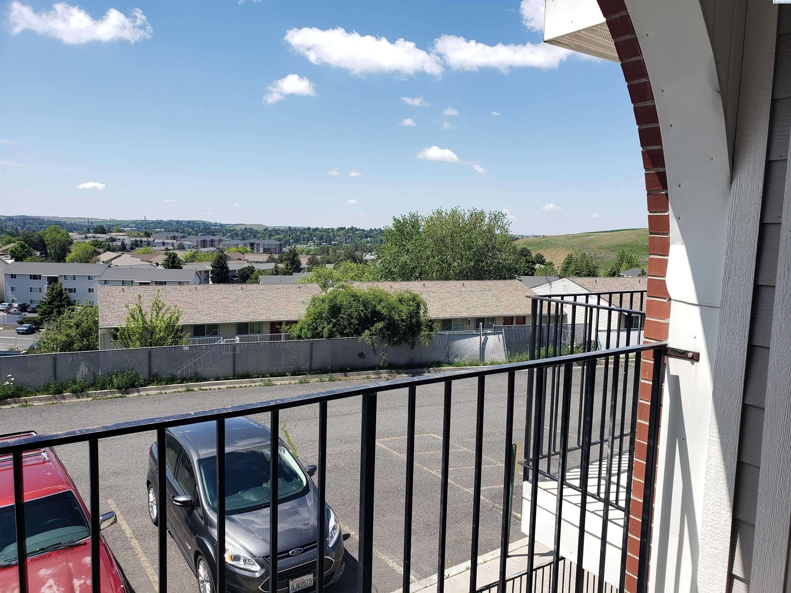 Pullman, WA 99163,1645 NE Merman Drive B 201