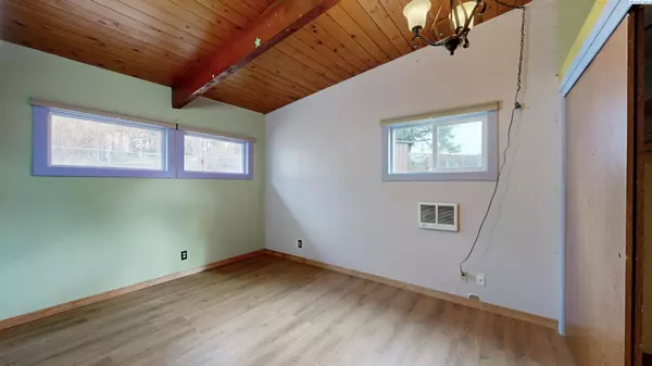 Pullman, WA 99163,1700 SW View Dr