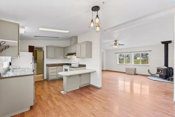 Tieton, WA 98947,511 Pongala Road