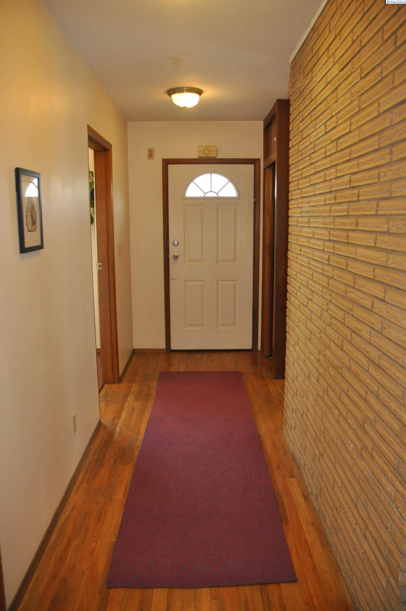 Pullman, WA 99163,145-147 NW Webb Street