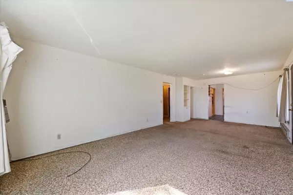 Grandview, WA 98930-1129,1304 W 5th St.