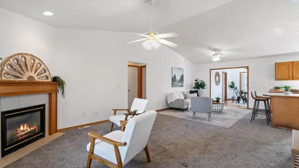 Pasco, WA 99301,5015 Oxford Lane