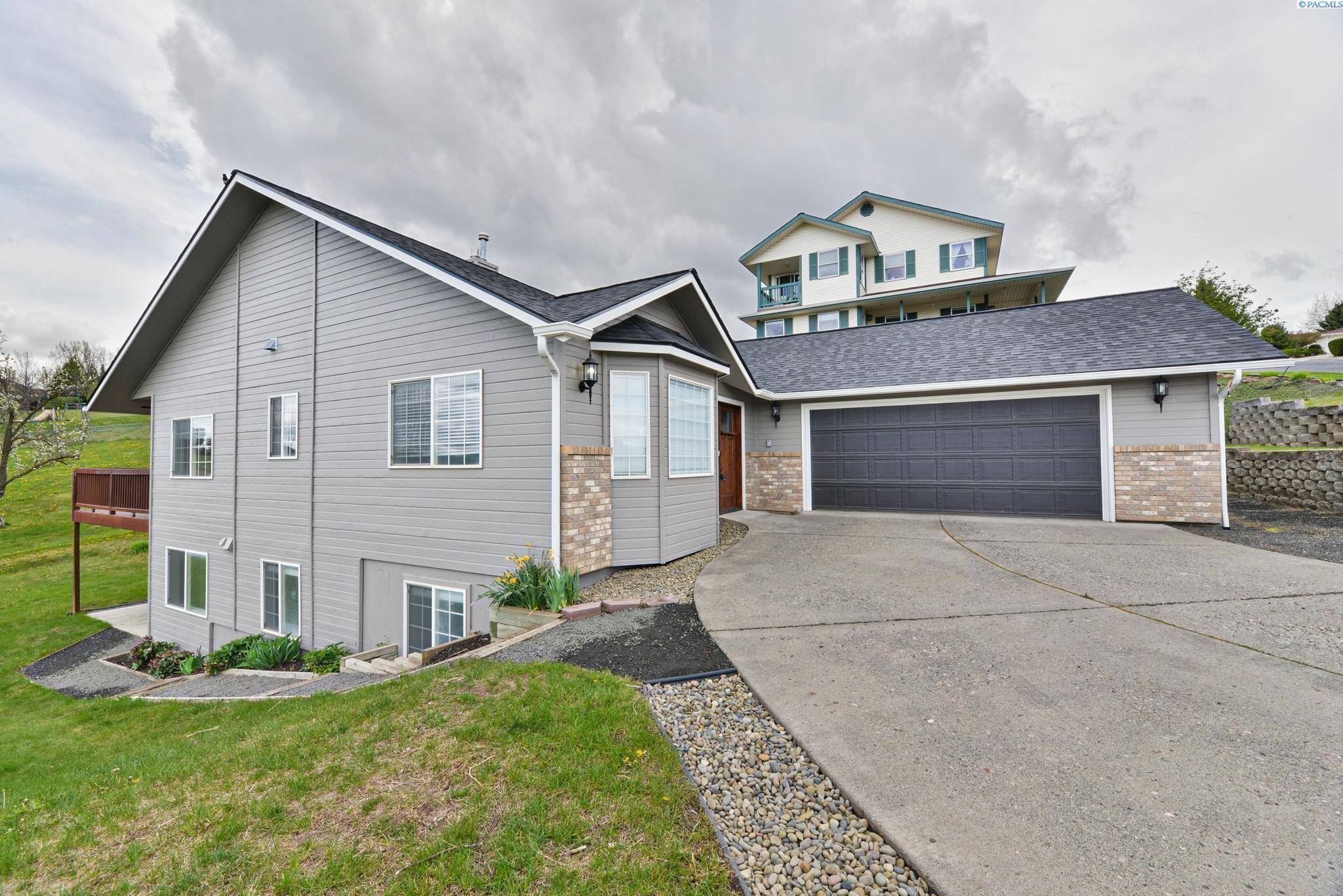 745 SE Carolstar Drive, Pullman, WA 99163