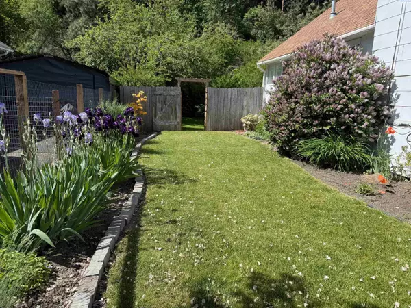 Colfax, WA 99111,419 W A Ave