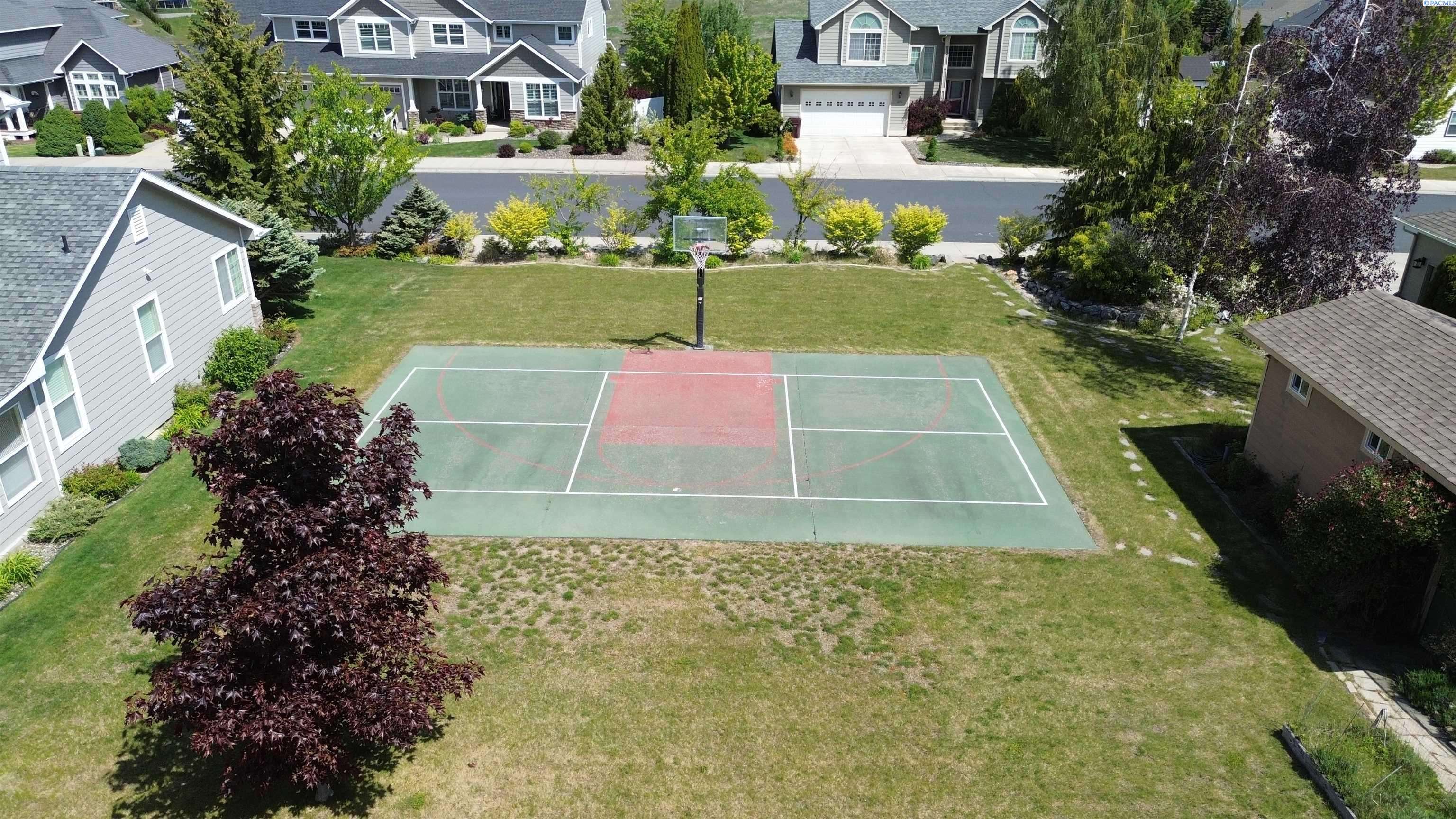 Pullman, WA 99163,1125 SW Crestview Street