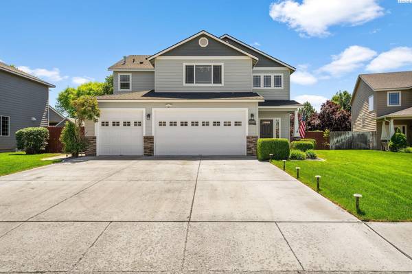 5104 Antigua Dr, Pasco, WA 99301