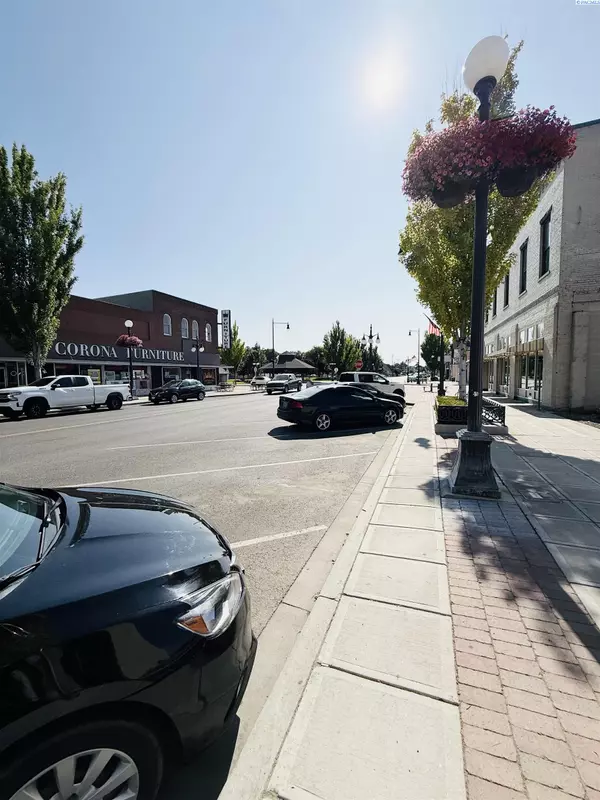 Sunnyside, WA 98944,600 E Edison Ave.