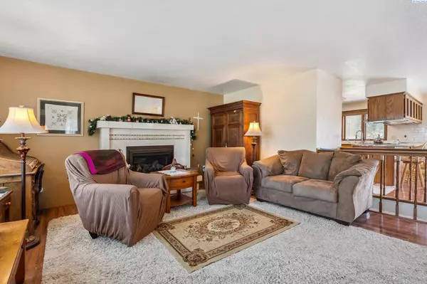 Richland, WA 99354,1931 Poplar