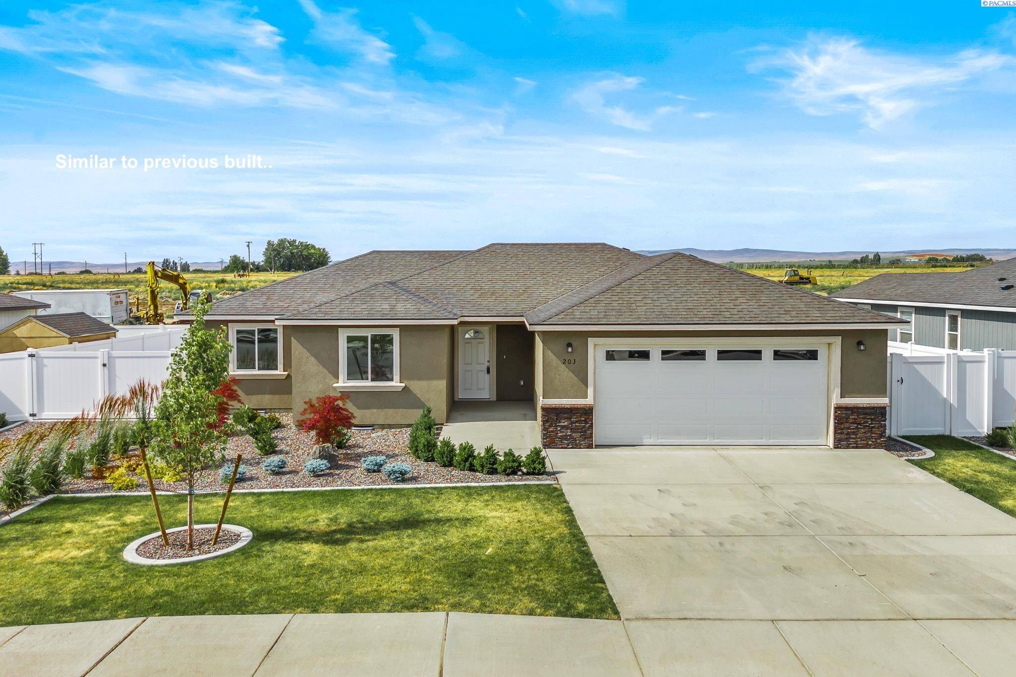 104 Luli St, Grandview, WA 98930