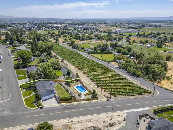 Sunnyside, WA 98944,1398 Upland Drive