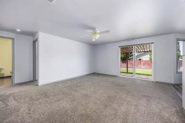 Pasco, WA 99301,8307 Camano Drive